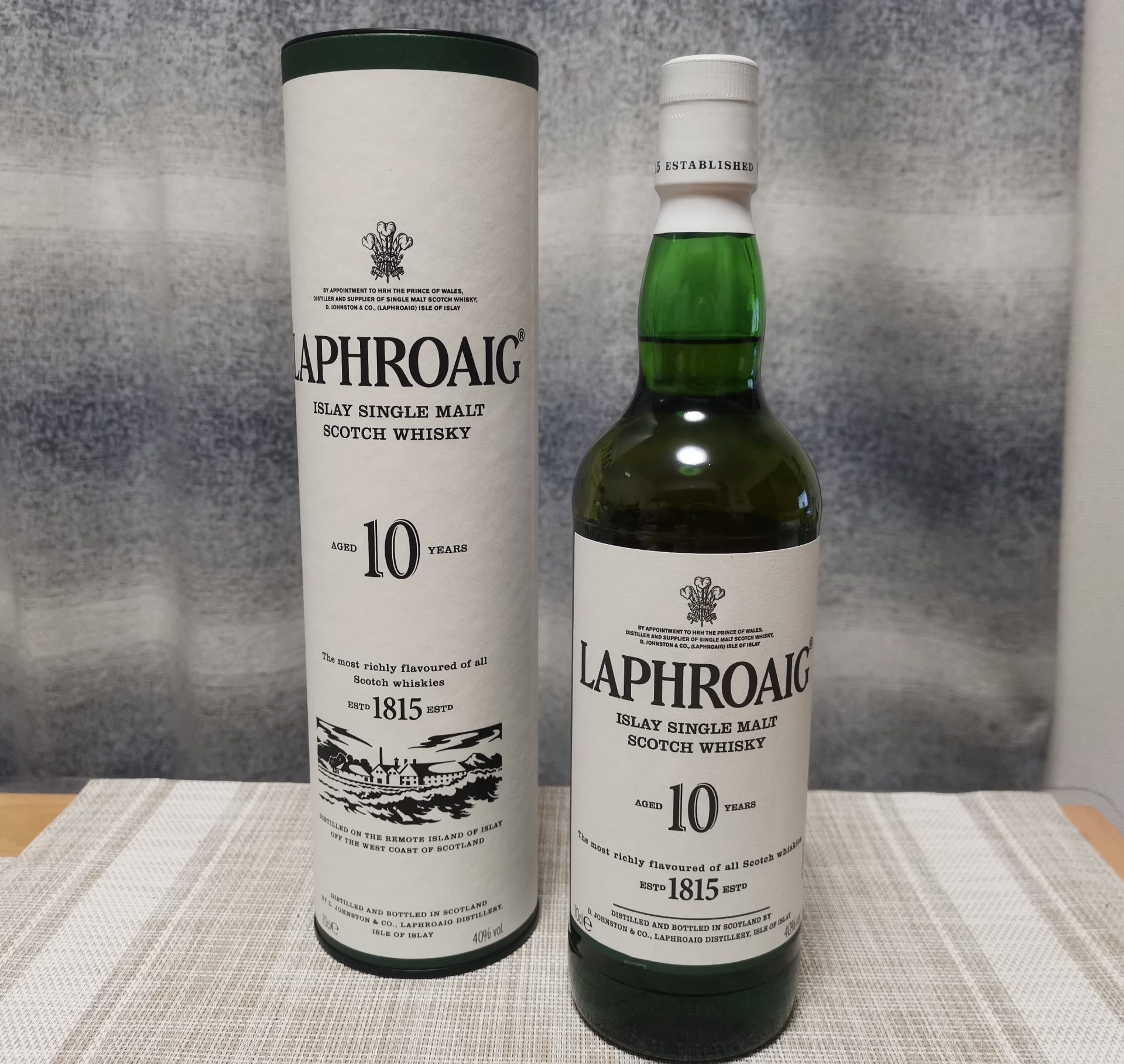 【レビュー＆口コミ】ラフロイグ10年を飲んでみた - ウィスキー物語